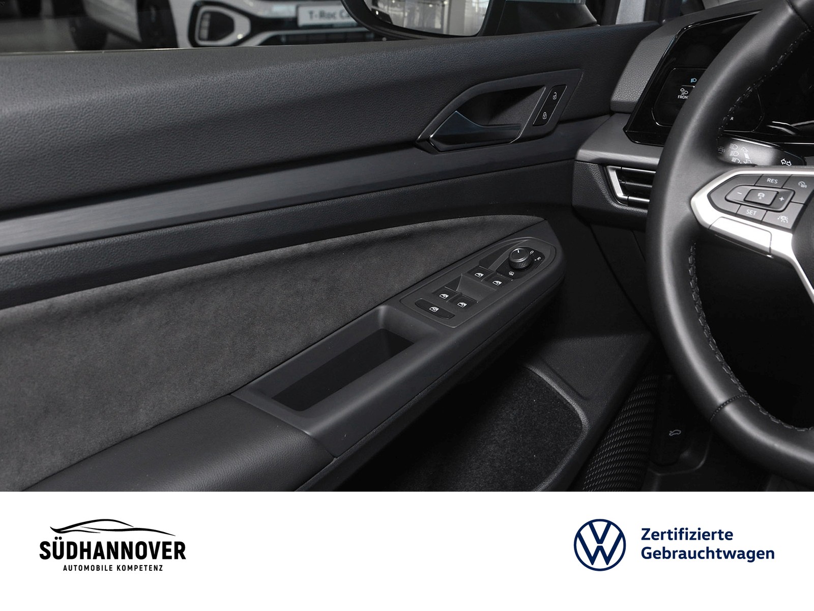 Fahrzeugabbildung Volkswagen Golf VIII Style 1.5 TSI AHK+NAVI+KAMERA+LED+SHZ