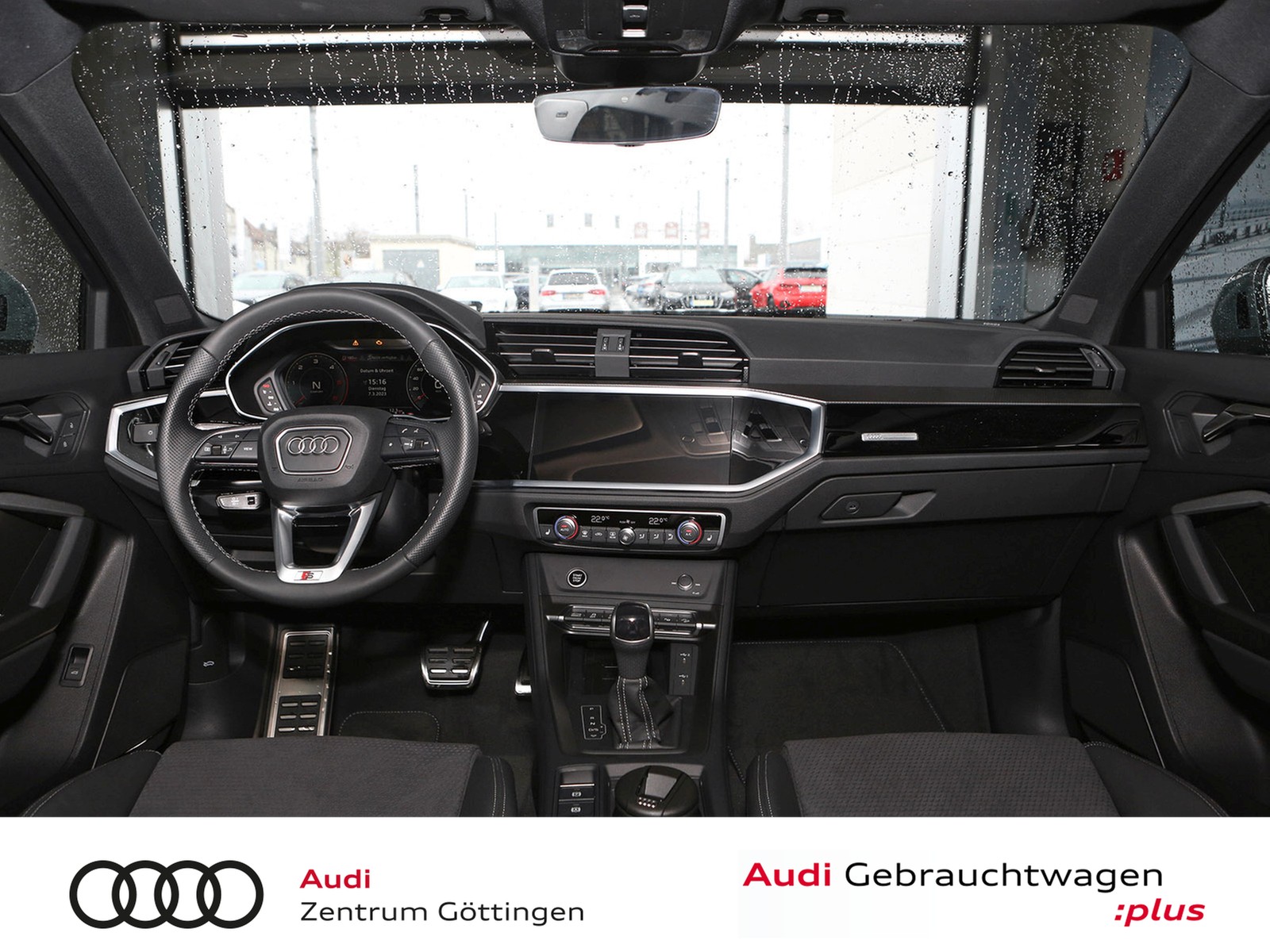 Fahrzeugabbildung Audi Q3 35 TDI S tronic S line +PANO+AHK+MATRIX LED