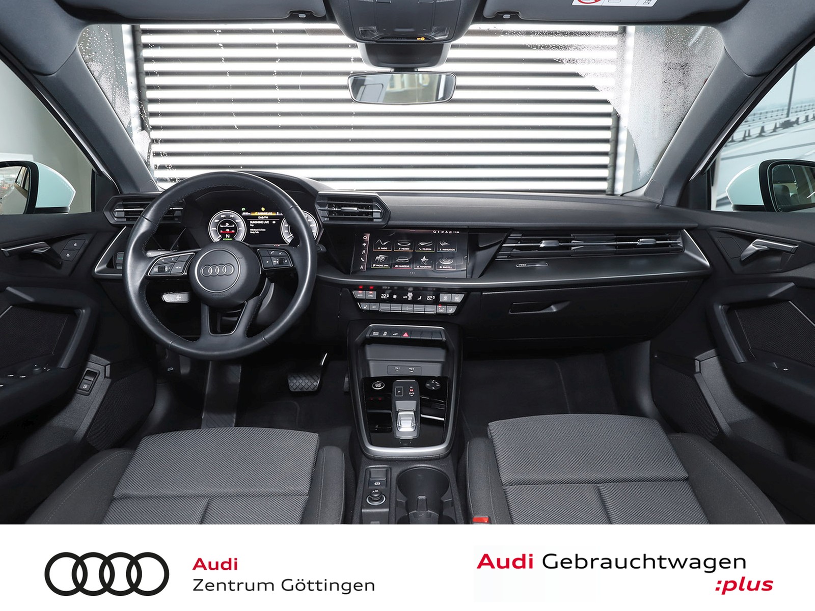 Fahrzeugabbildung Audi A3 Sportback 40TFSIe S tr. advanced +MMI NAVI+VC