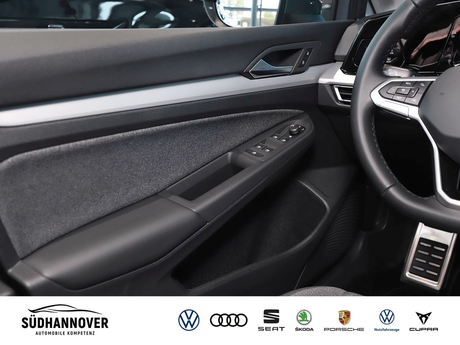 Fahrzeugabbildung Volkswagen Golf MOVE 1.5 TSI SG+AHK+ALLWETTER+RFK+NAVI+LED+