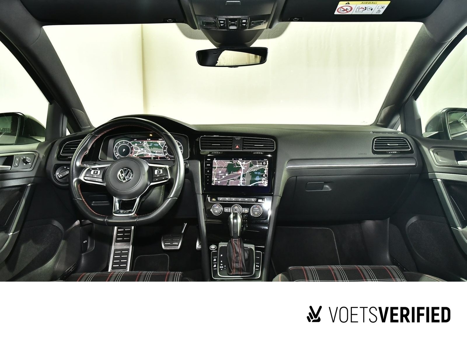 Fahrzeugabbildung Volkswagen Golf VII GTI Performance 2.0 TSI DSG LED+NAVI+ACC
