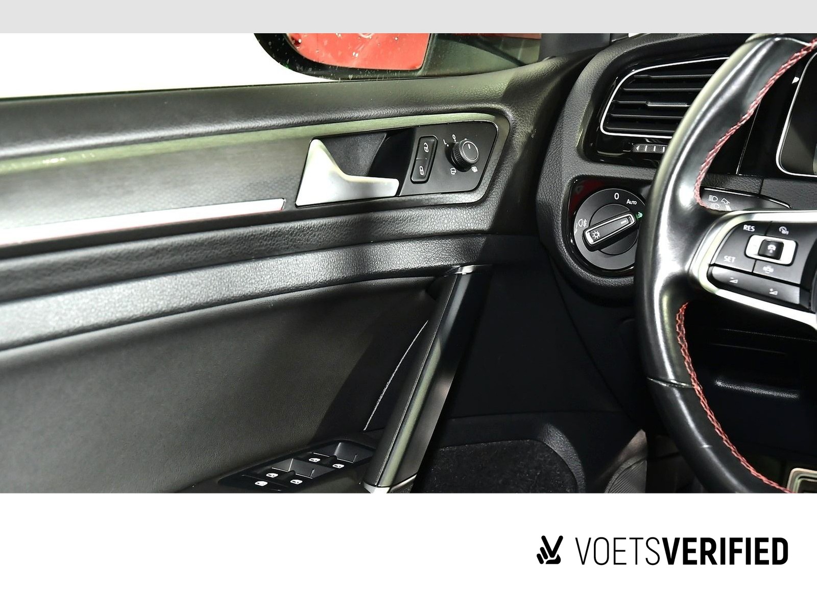 Fahrzeugabbildung Volkswagen Golf VII GTI Performance 2.0 TSI DSG LED+NAV+RearView
