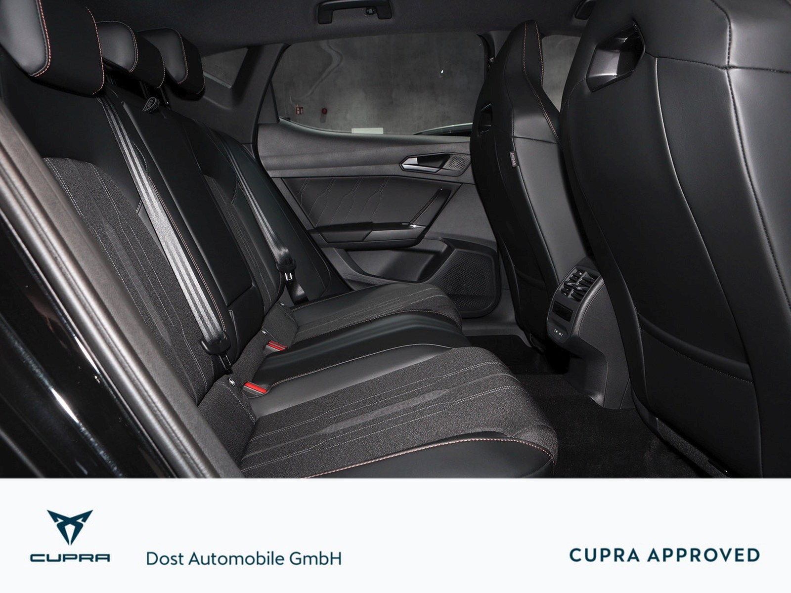 Fahrzeugabbildung CUPRA Leon 1.5 eTSI NAVI+MATRIX-LED+BEATS+KAMERA