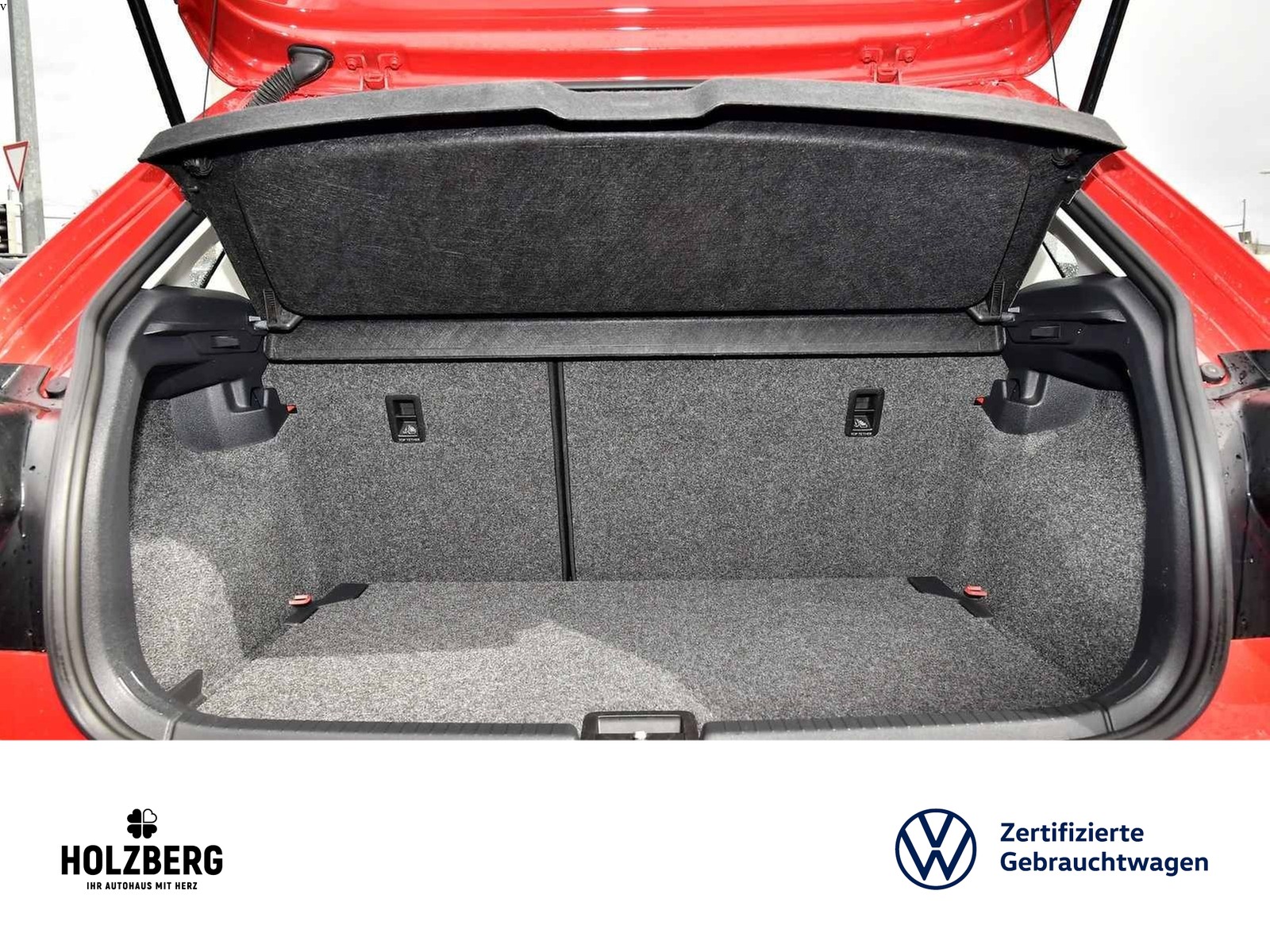 Fahrzeugabbildung Volkswagen Polo VI 1.0 TSI Highline ACC+APP+PDC+NAV+BT+SHZ