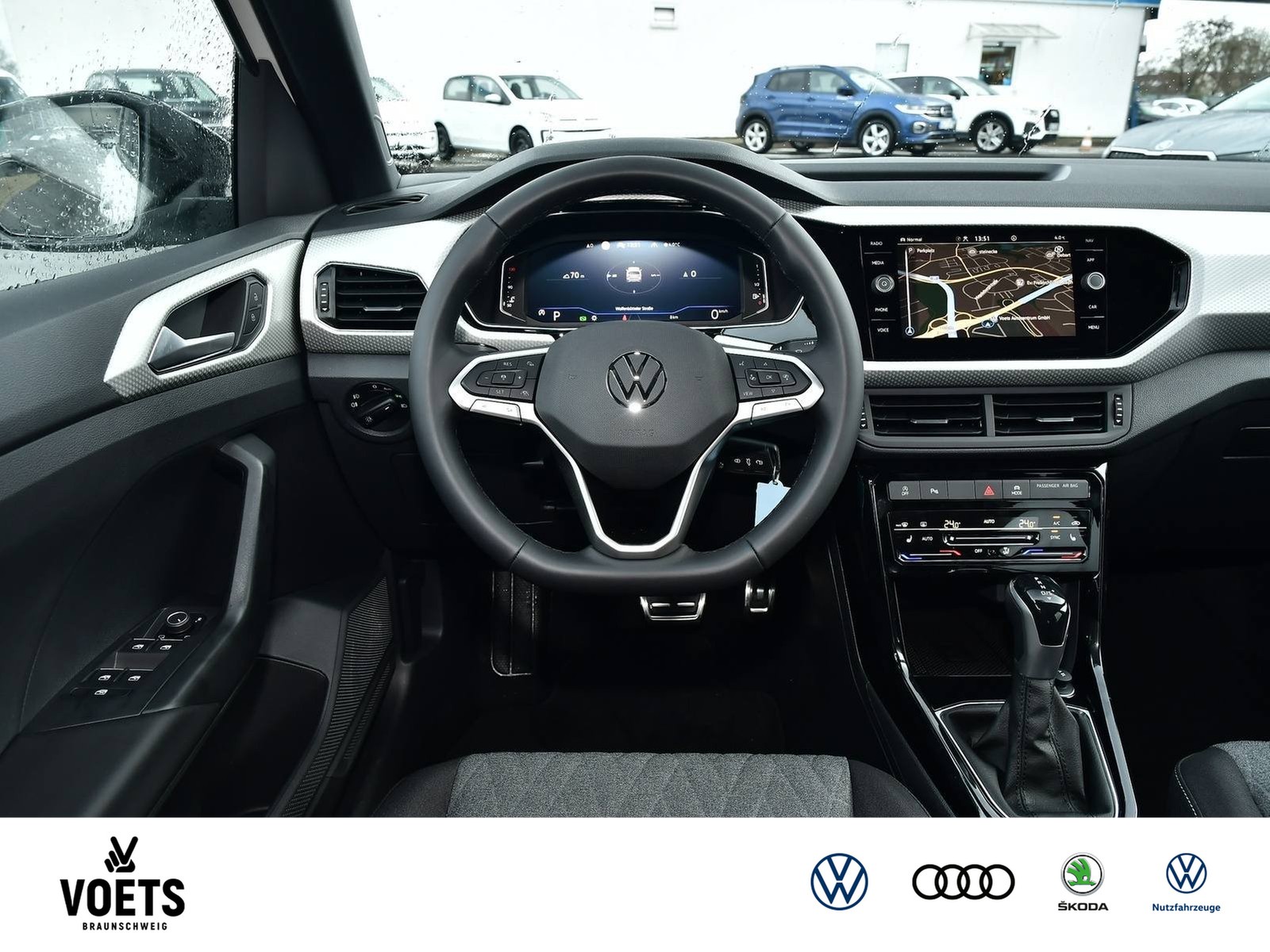 Fahrzeugabbildung Volkswagen T-Cross Move 1.0 TSI DSG RearView+LED+NAV+IQ.DRIVE