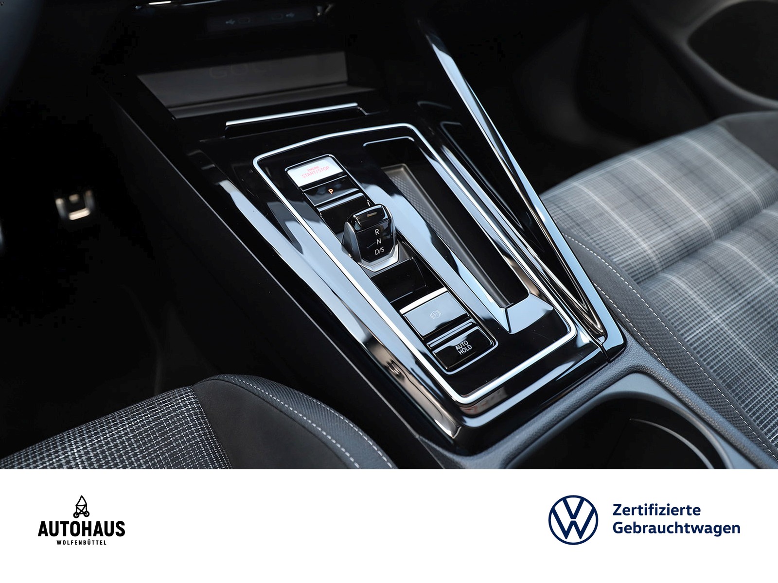 Fahrzeugabbildung Volkswagen Golf VIII GTD DSG KAMERA LED NAV PANO