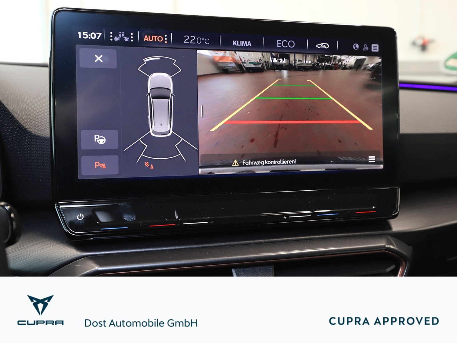 Fahrzeugabbildung CUPRA Leon Sportstourer 1.4 e-Hybrid VZ DSG NAVI+LED