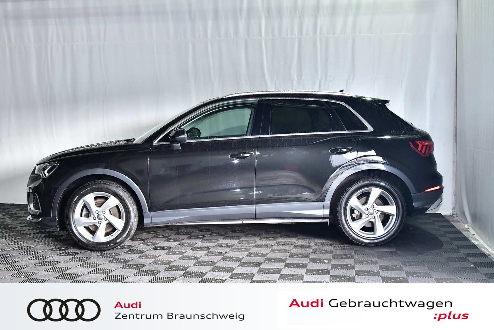 Fahrzeugabbildung Audi Q3 advanced 40 TFSI quattro LED+AppConnect+SHZ