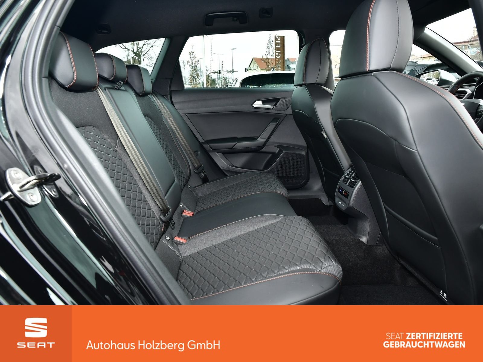 Fahrzeugabbildung SEAT Leon Sportstourer 1.5 TSI ACT FR NAV+LED+NAV+SHZ