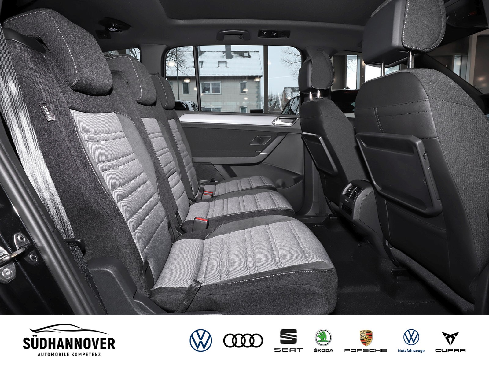 Fahrzeugabbildung Volkswagen Touran Highline 2.0 TDI DSG+AHK+NAVI+7-SITZ+18''