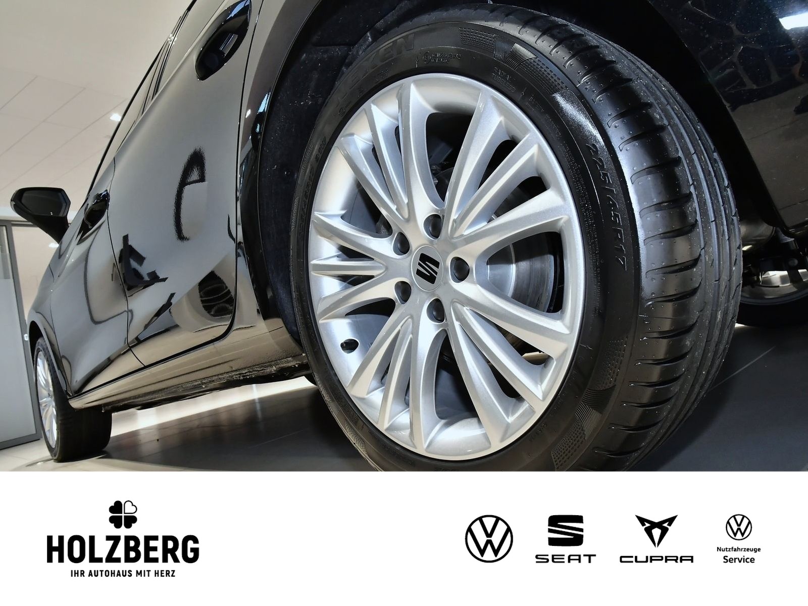 Fahrzeugabbildung SEAT Leon Sportstourer 1.0eTSI DSG Style Edition SHZ+FullLink+LM