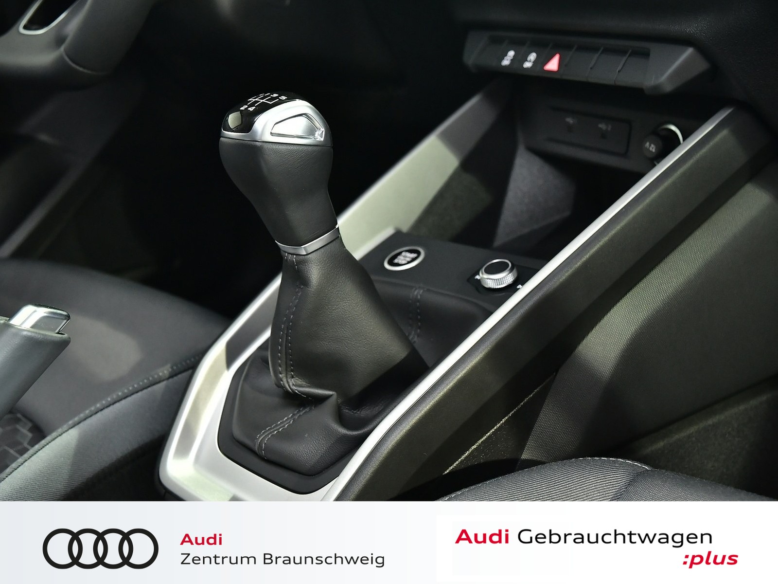 Fahrzeugabbildung Audi A1 Sportback advanced 25 TFSI PDC HINTEN+LED+SHZ