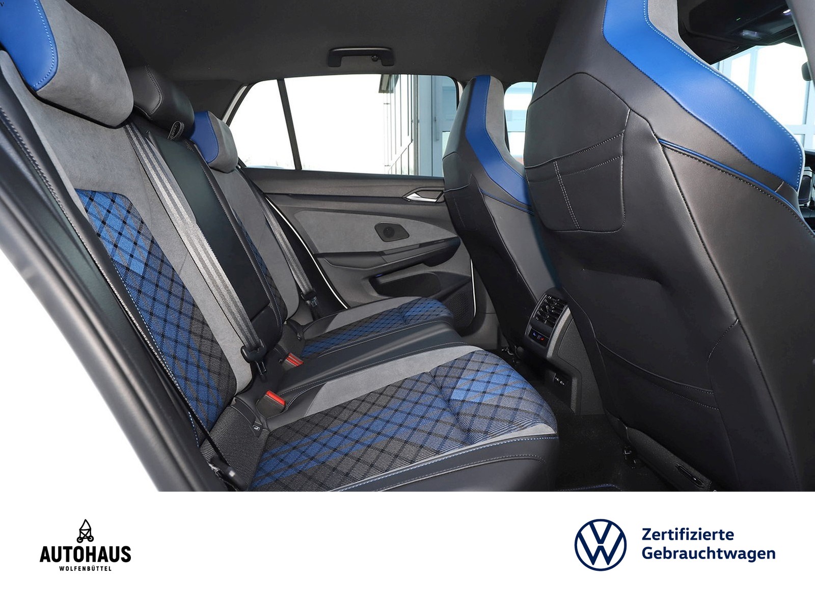 Fahrzeugabbildung Volkswagen Golf VIII R DSG 4Motion R-PERFORMANCE