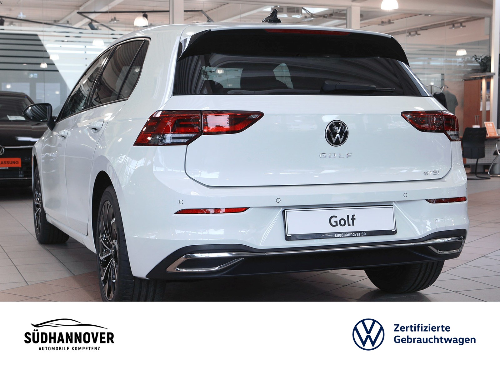 Fahrzeugabbildung Volkswagen Golf VIII Move 1.5 eTSI DSG AHK+NAVI+LED+SHZ+PDC