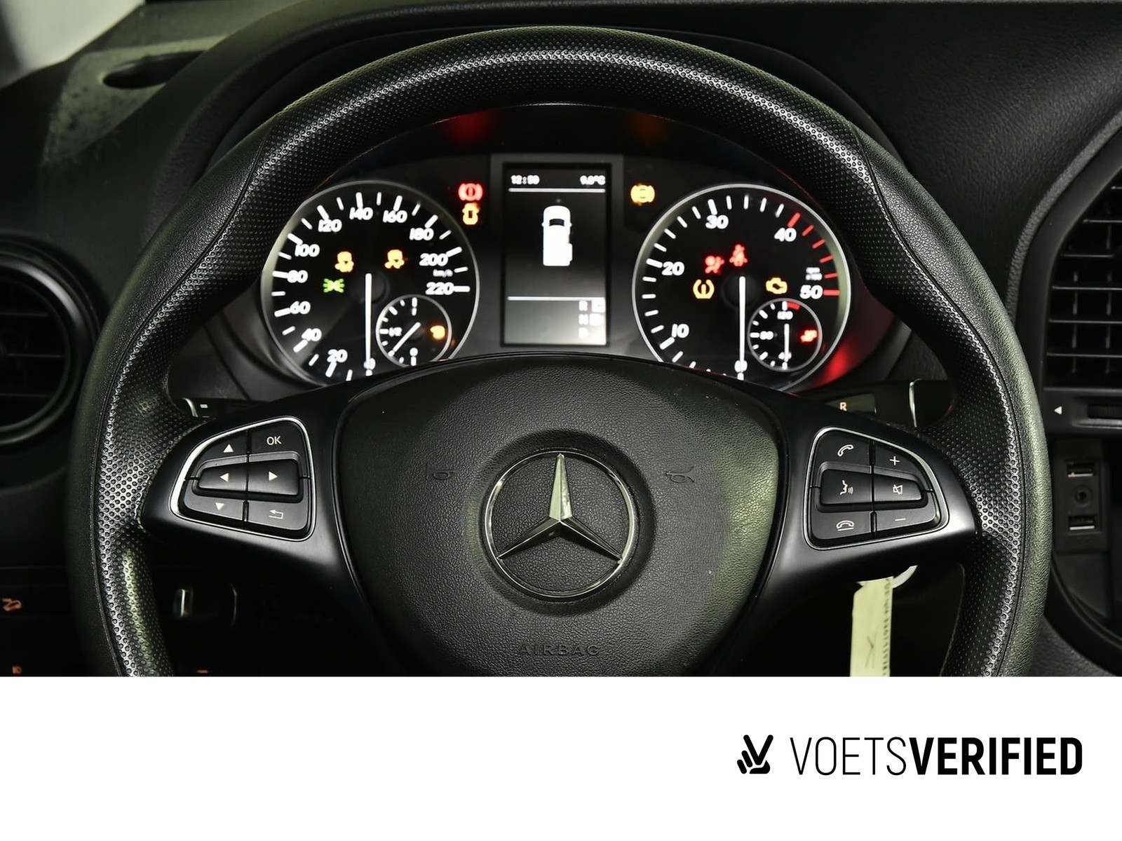 Fahrzeugabbildung Mercedes-Benz Vito Tourer 114 CDI GTronic 4MATIC AHK