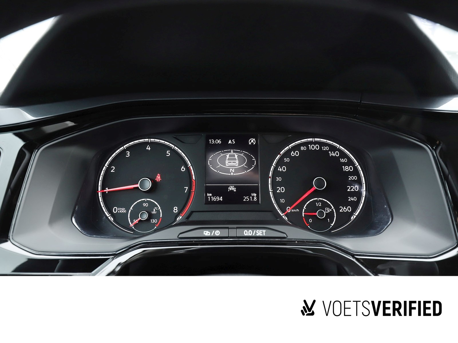 Fahrzeugabbildung Volkswagen Polo IQ.DRIVE 1.0 TSI NAV PDC SHZ