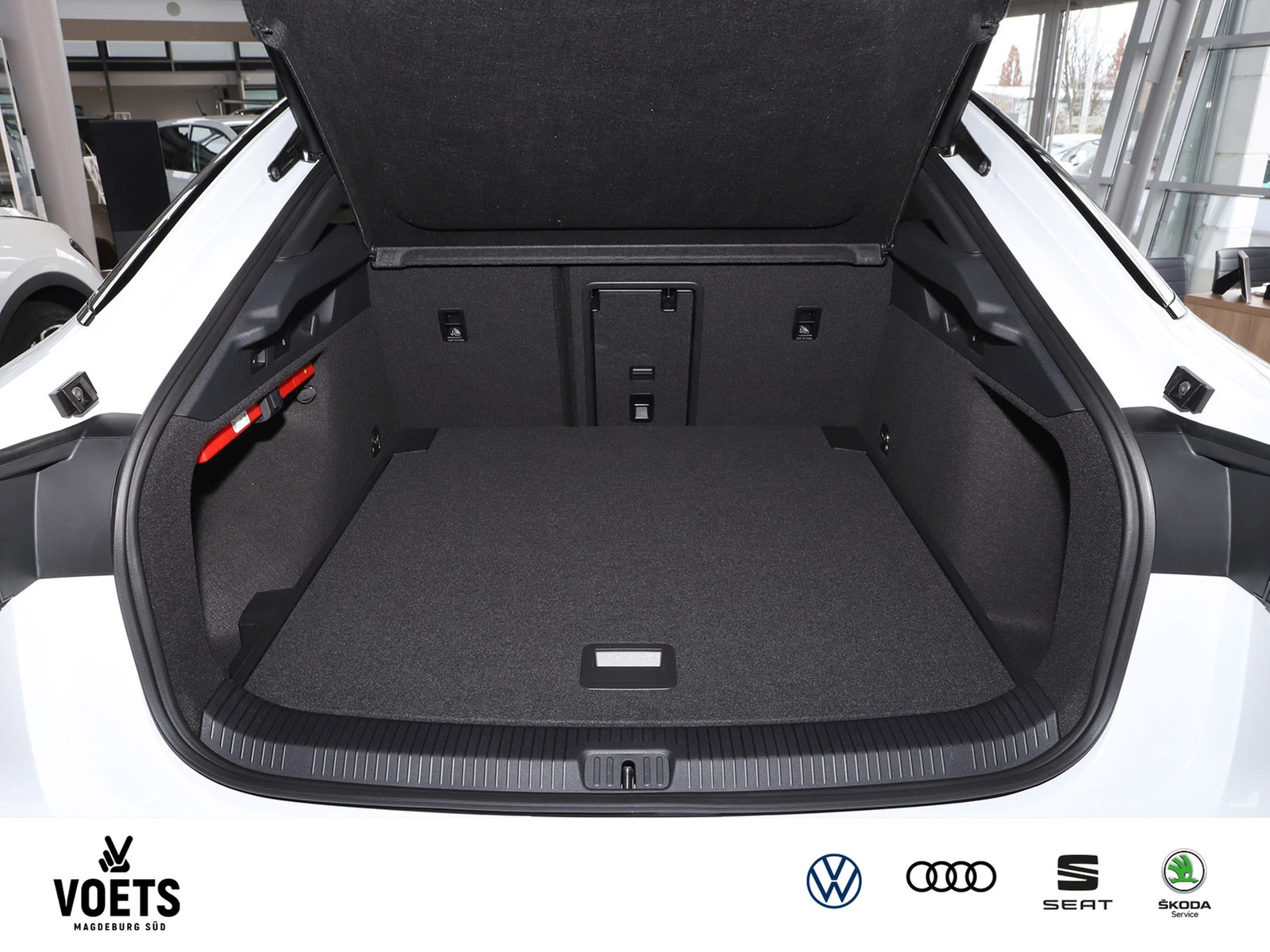 Fahrzeugabbildung Volkswagen ID.7 Pro 77 kWh AHK+MATRIX-LED+NAVI+KAMERA+ACC