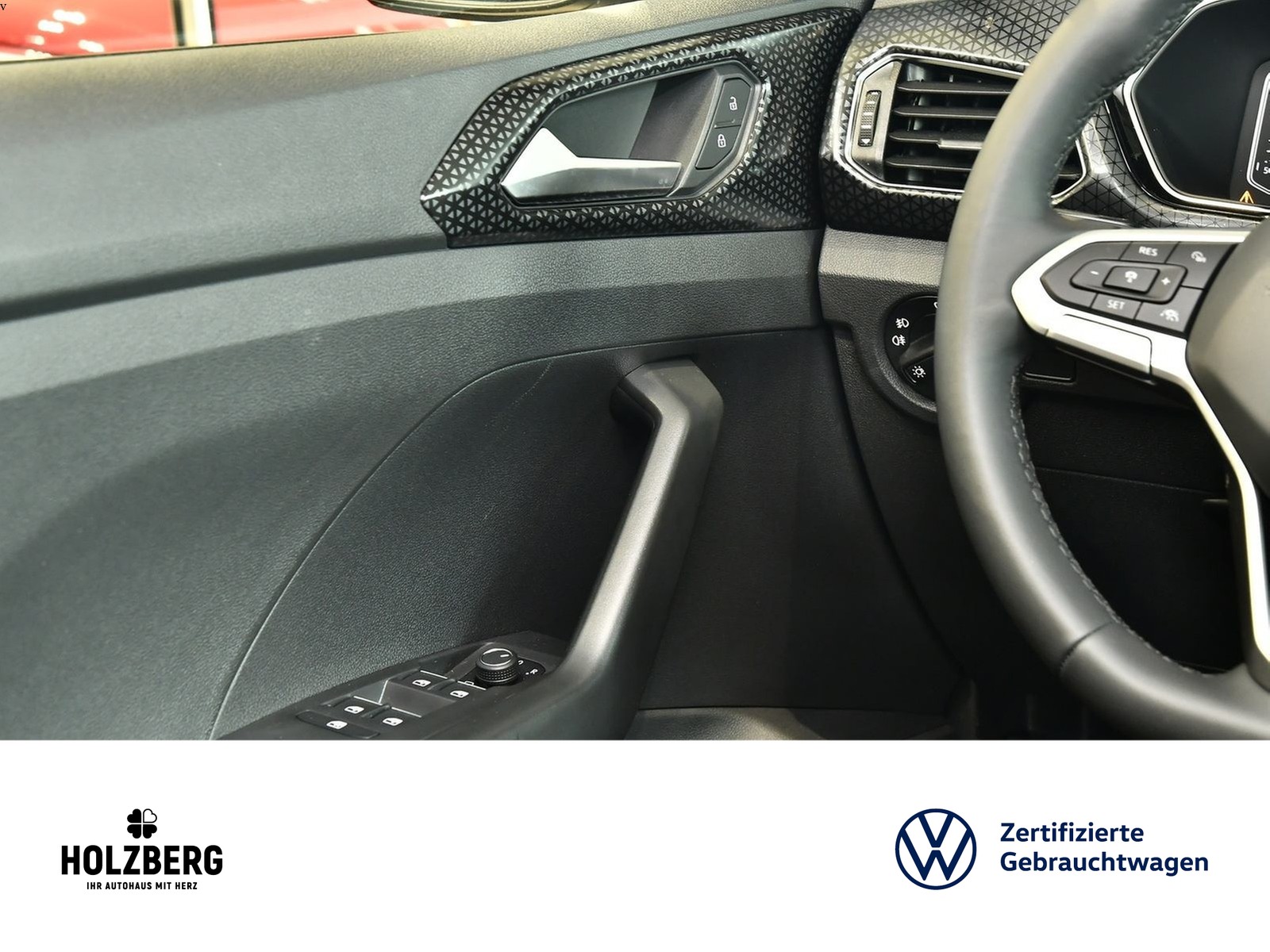 Fahrzeugabbildung Volkswagen T-Cross 1.0 TSI DSG Style AHK+IQDRIVE+NAVI+APP