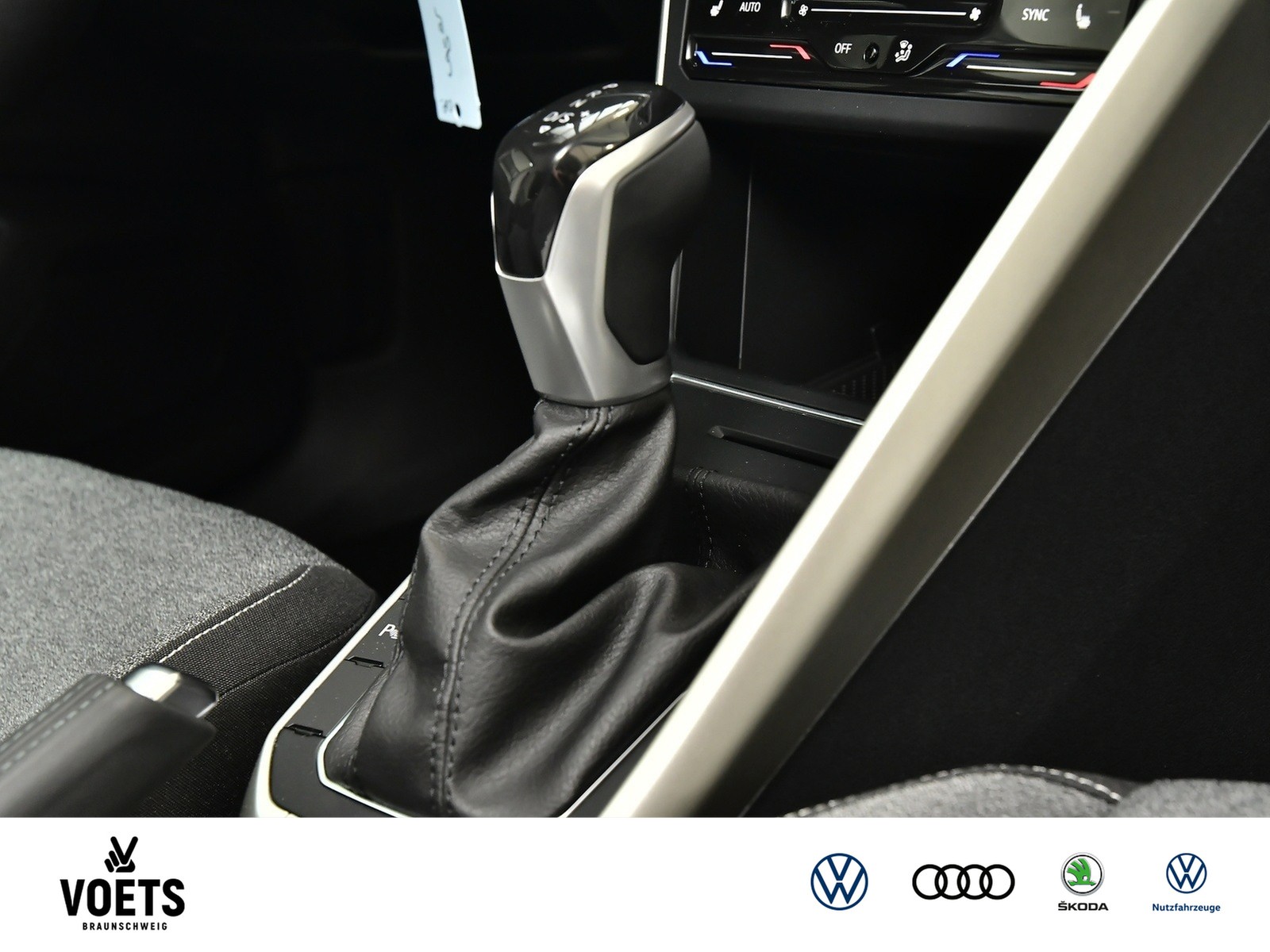 Fahrzeugabbildung Volkswagen Polo Move 1.0 TSI DSG ACC+MATRIX-LED