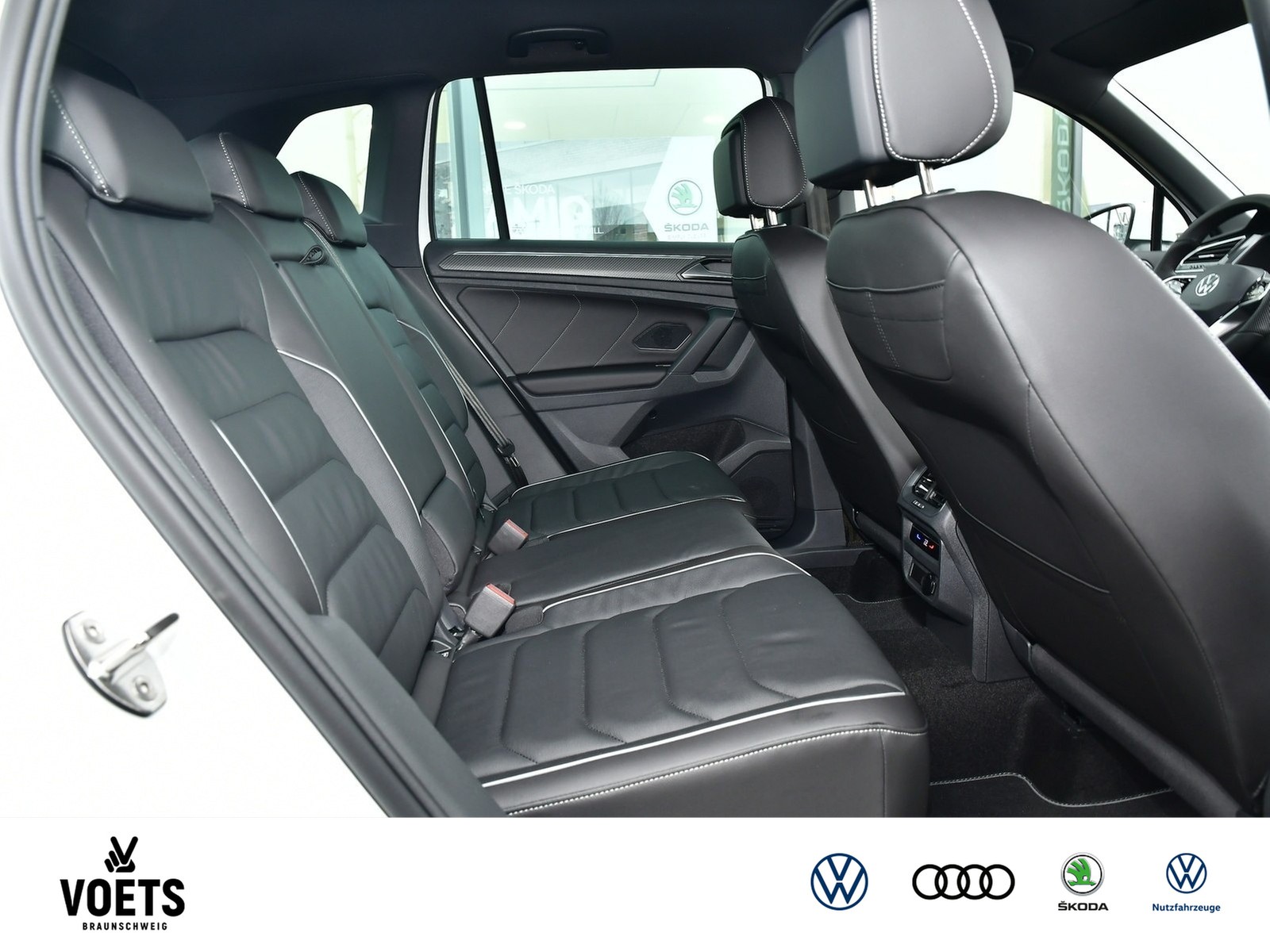 Fahrzeugabbildung Volkswagen Tiguan R-Line 1.5 TSI DSG NAVI+LED+KEYLESS