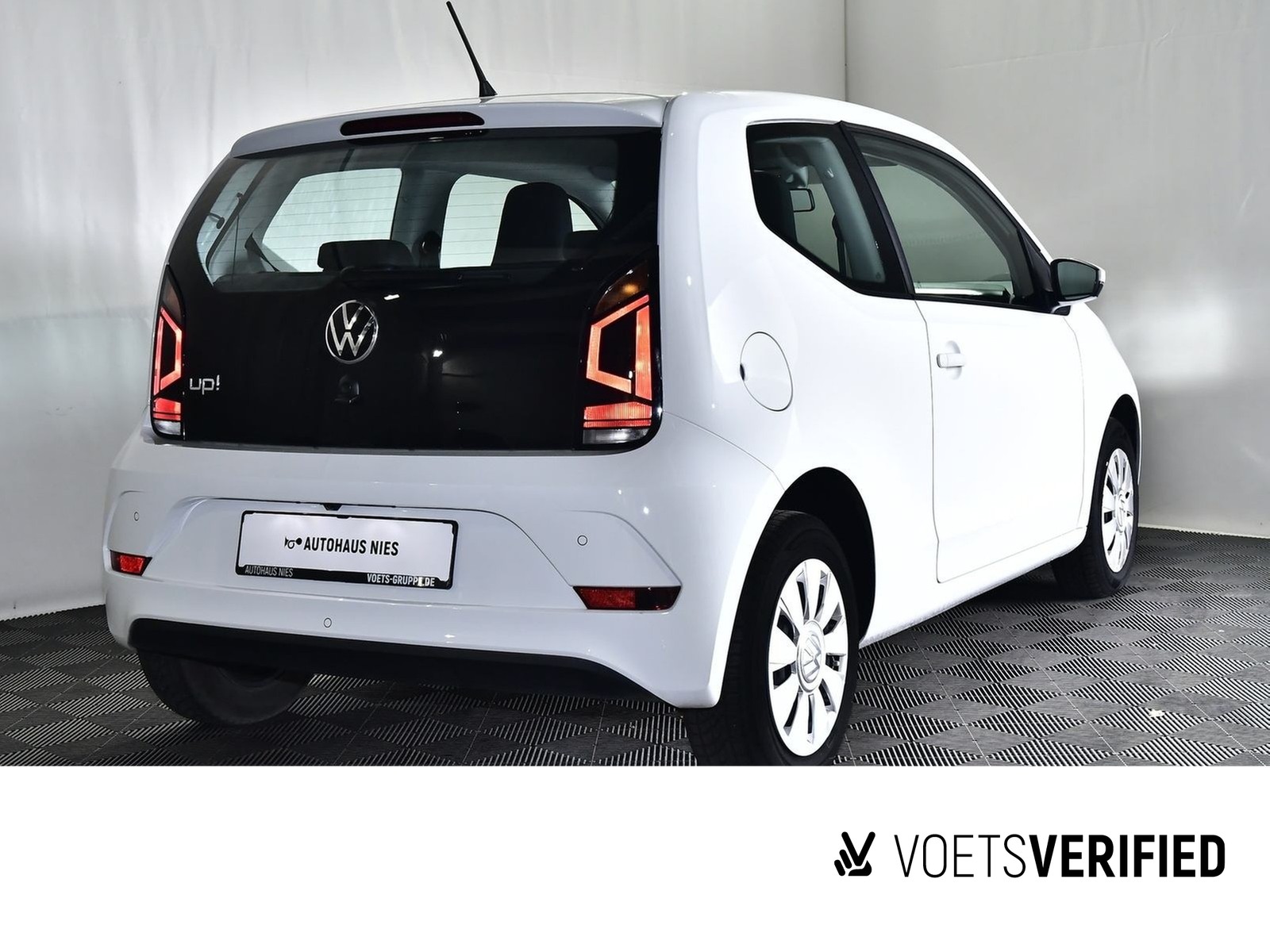 Fahrzeugabbildung Volkswagen up! 1.0 MPI RearView+SHZ+PDC HINTEN