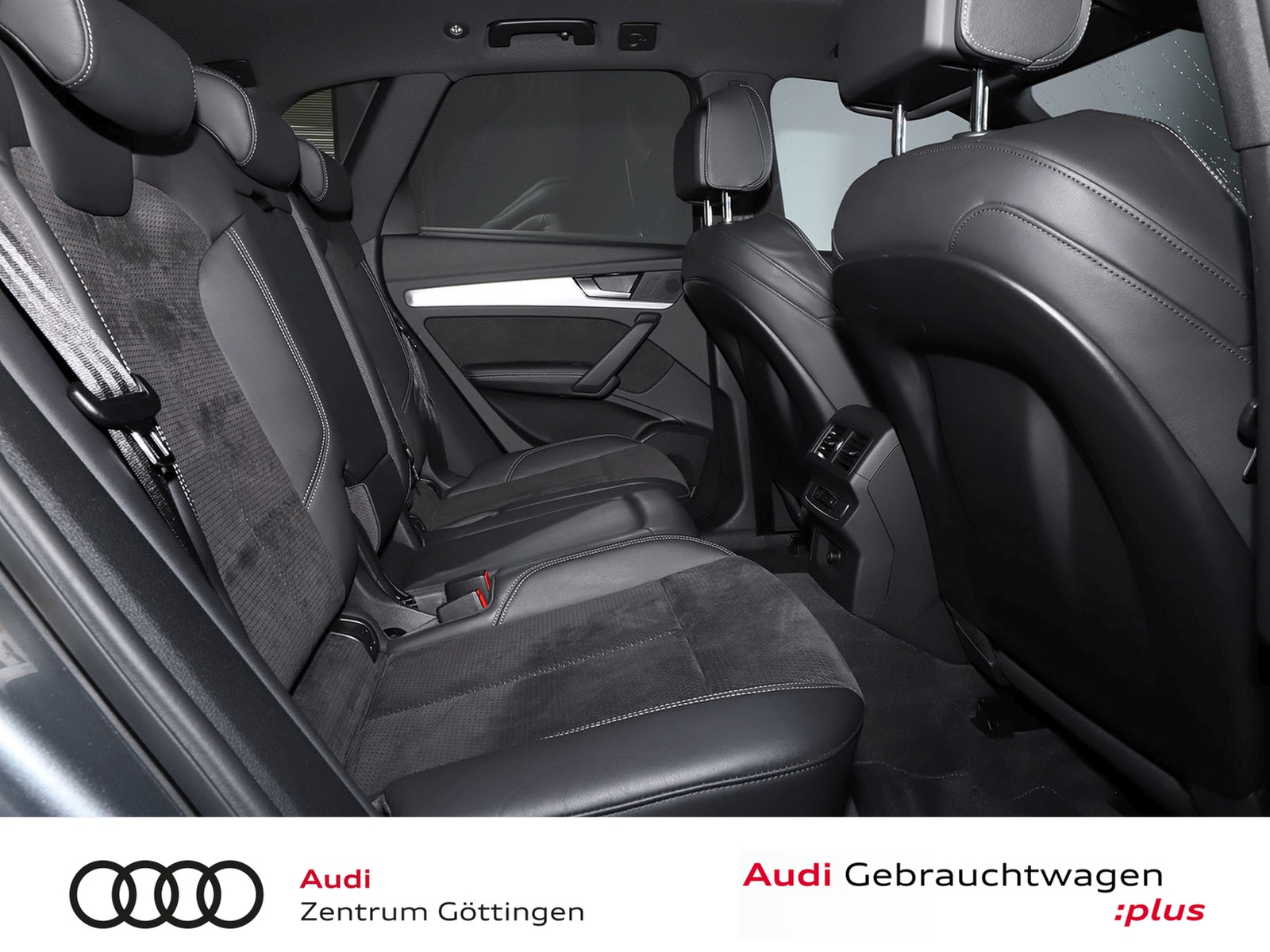 Fahrzeugabbildung Audi Q5 55 TFSIe qu. S tr. S line Sportp. +PANO+SOUND