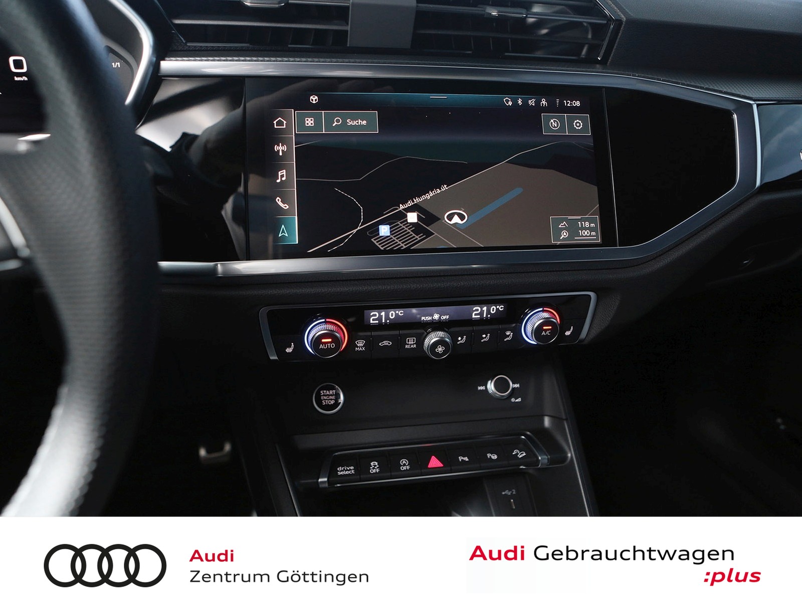Fahrzeugabbildung Audi Q3 35 TDI S tronic S line +AHK+PANO+MATRIX LED