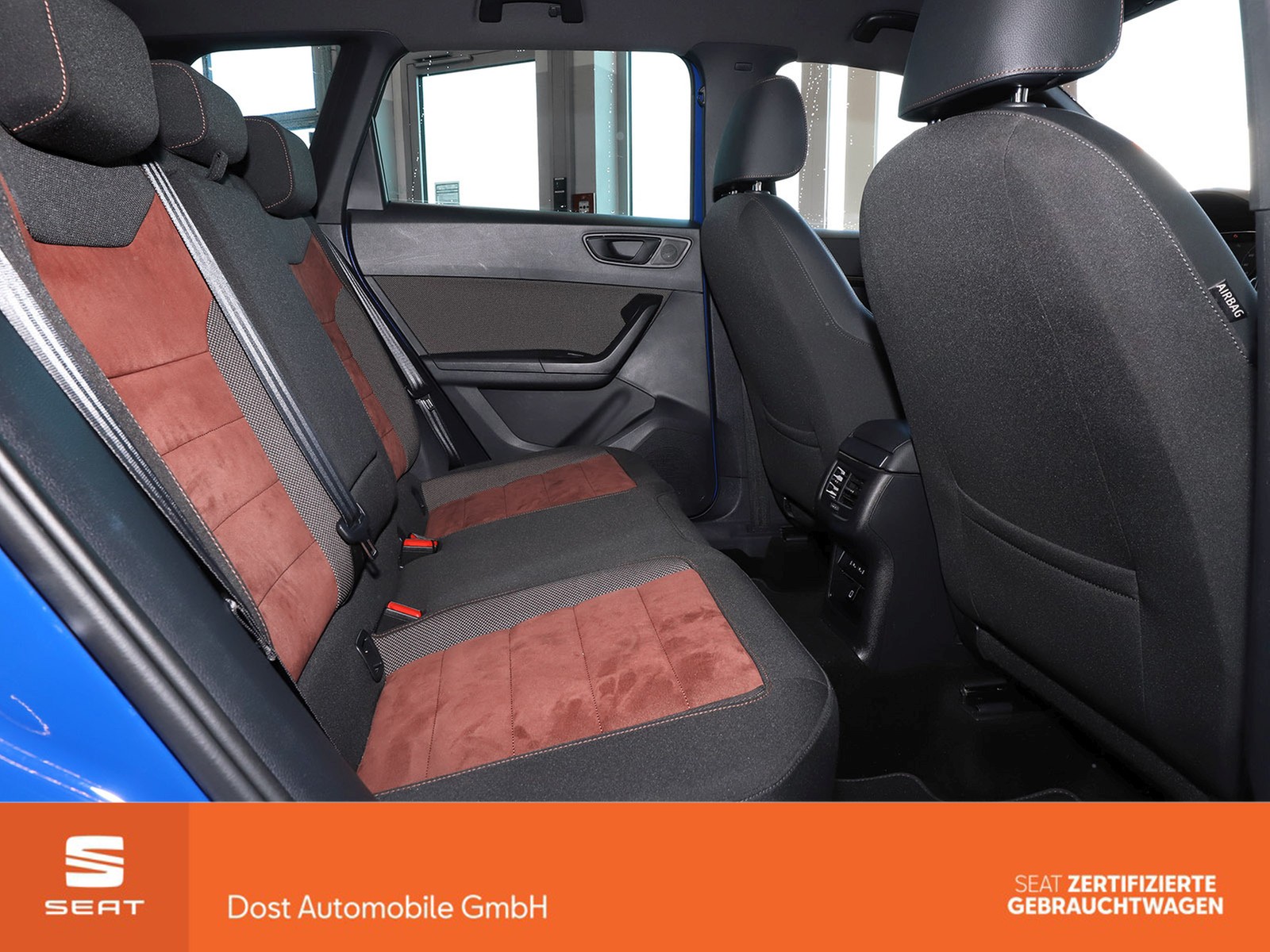 Fahrzeugabbildung SEAT Ateca 2.0 TSI Xcellence 4Drive SHZ+PDC+AHK+NAVI