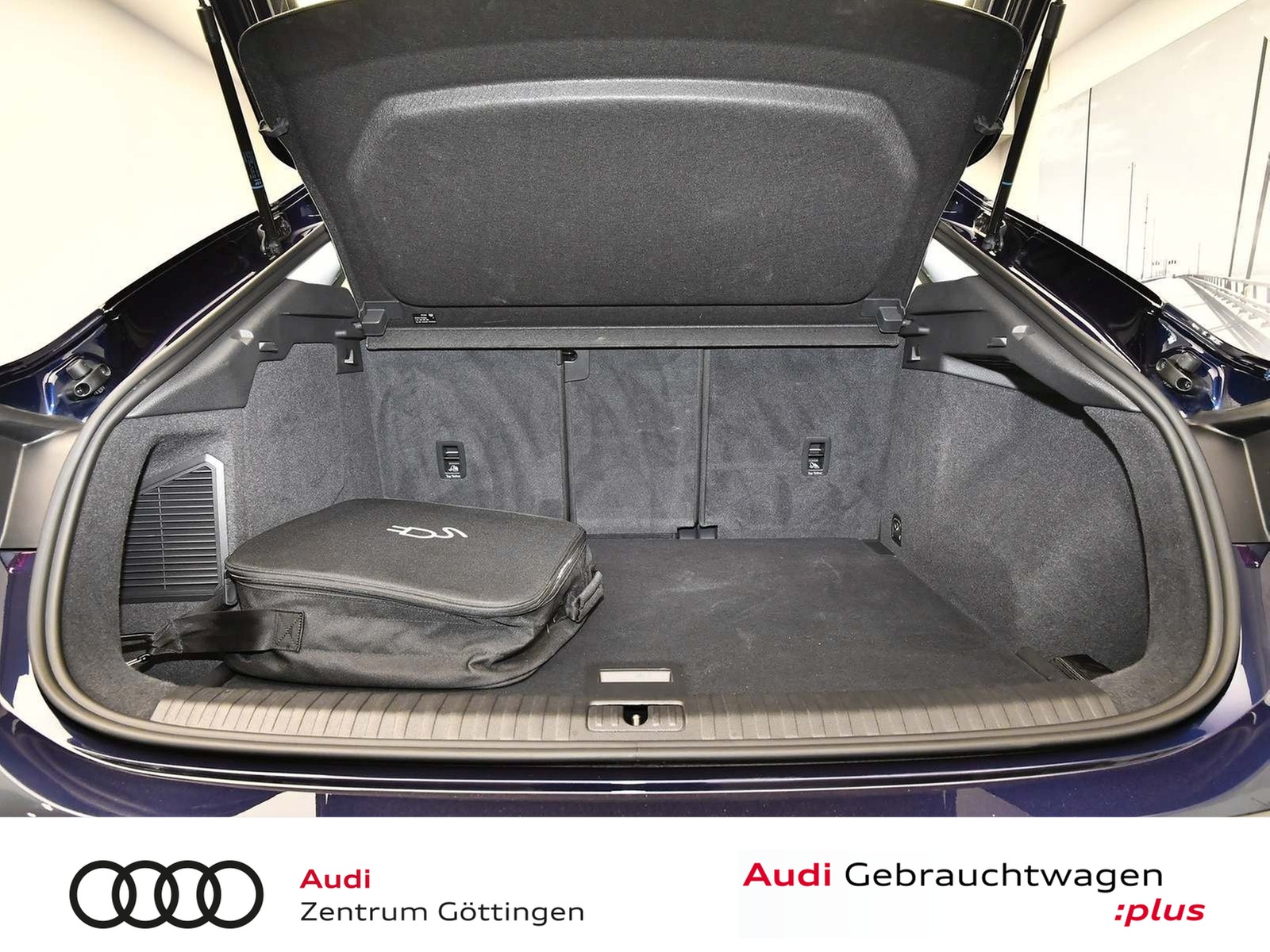 Fahrzeugabbildung Audi Q3 Sportback 45 TFSI e S tronic +Audi CONNECT