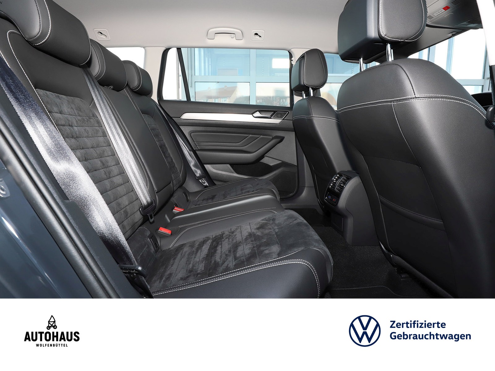 Fahrzeugabbildung Volkswagen Passat Variant Elegance 1.5 TSI DSG KAMERA NAV