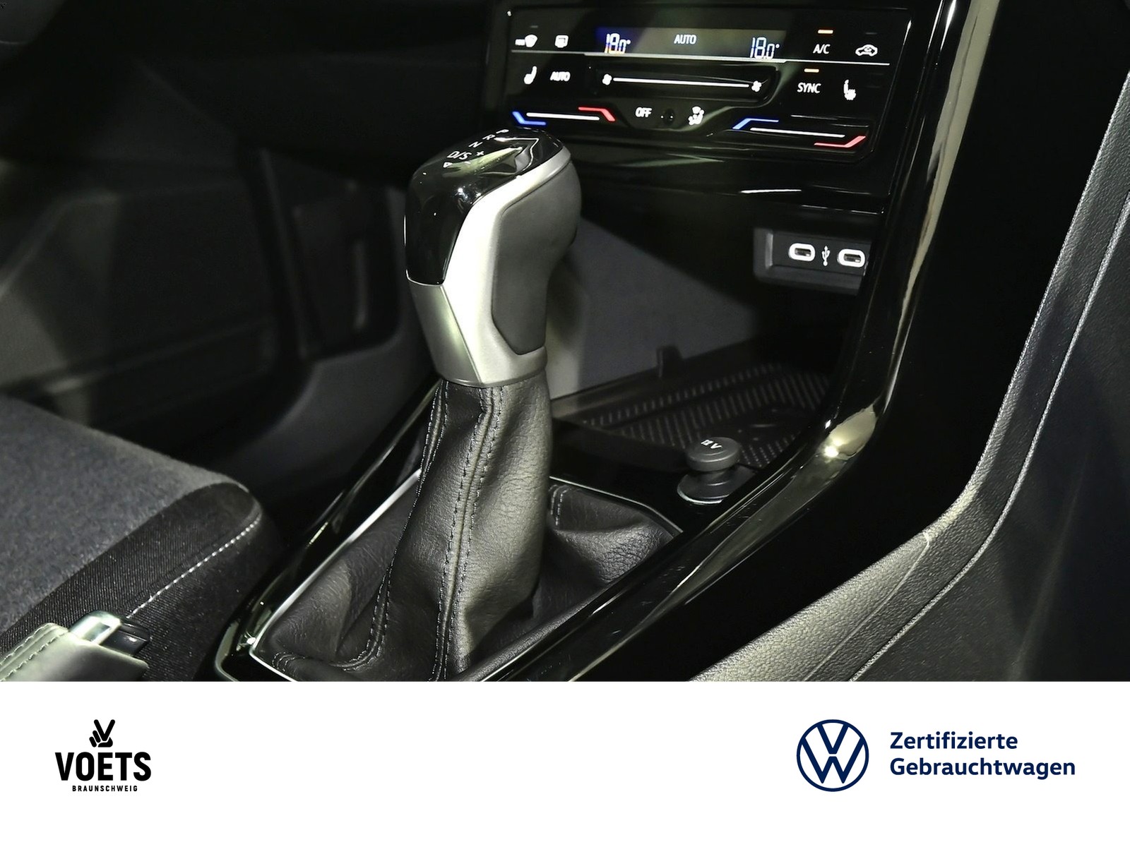 Fahrzeugabbildung Volkswagen T-Cross Move 1.5 TSI DSG AHK+LED+NAVI+IQ.DRIVE