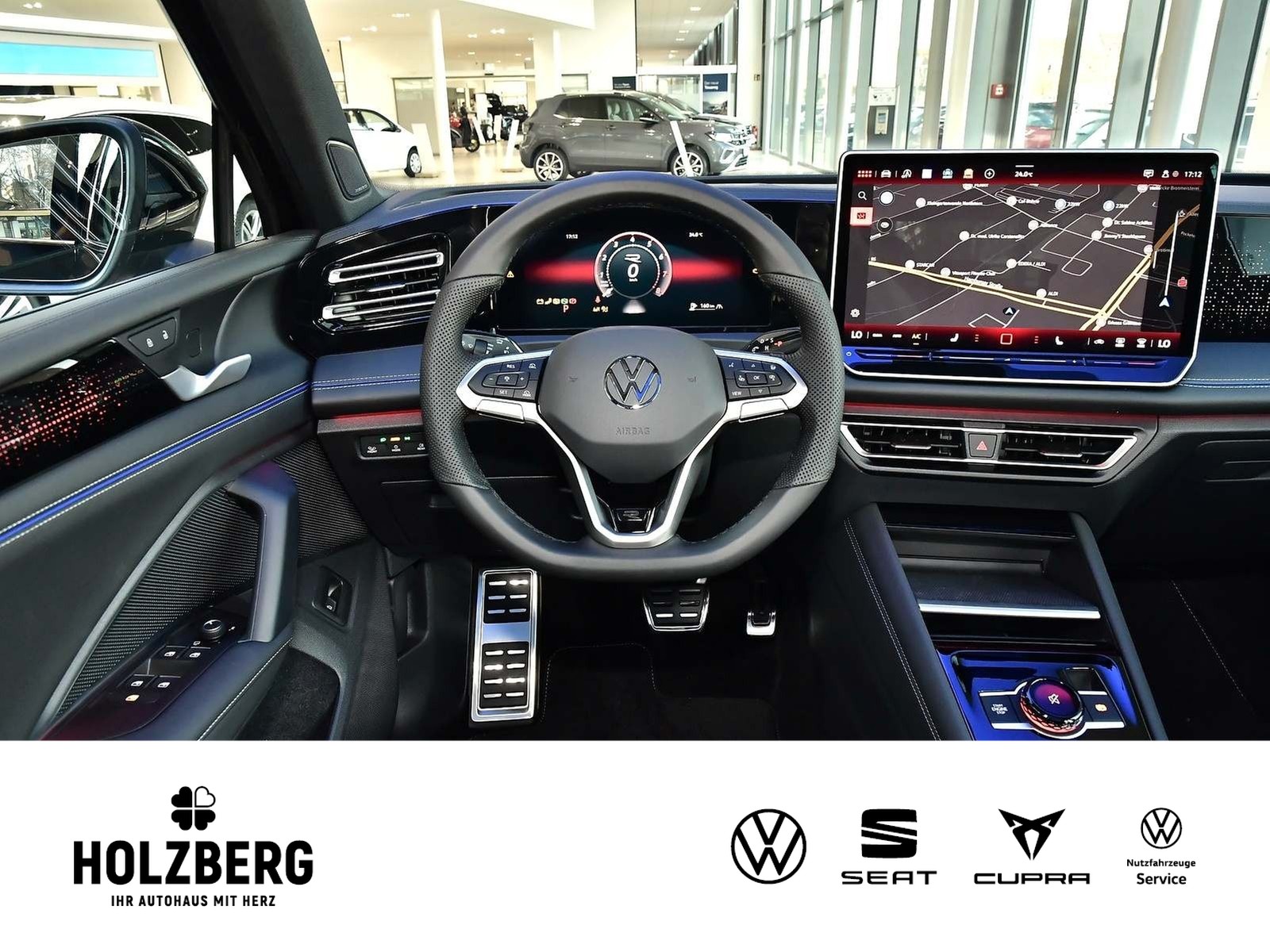 Fahrzeugabbildung Volkswagen Tiguan 1.5 eTSI DSG R-Line AHK+PANO+STHZG+IQ+20